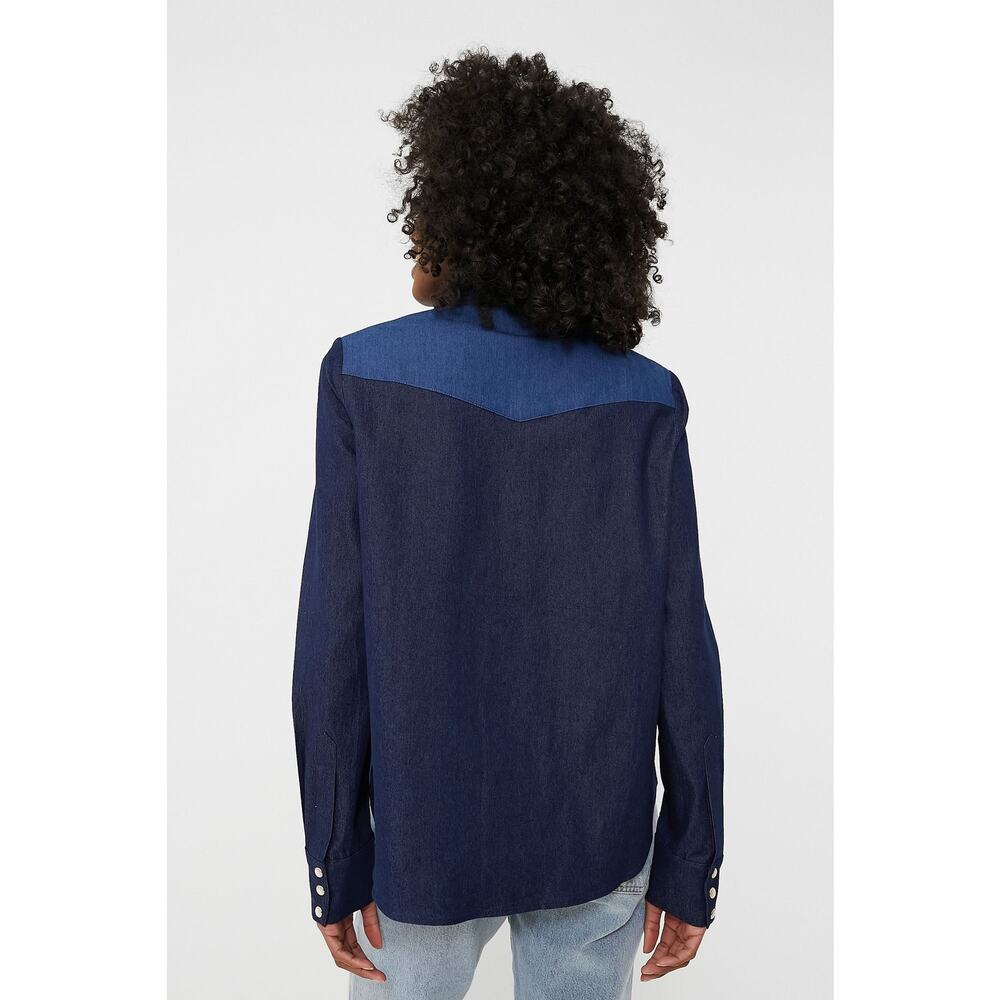 Tuckernuck Steele Shirt - M - Chambray - Picture 5 of 8